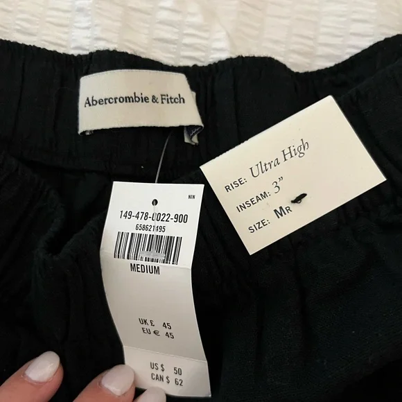 Abercrombie & Fitch black Linen-Blend Pull-On Short. Size medium New with tags - Picture 3 of 3
